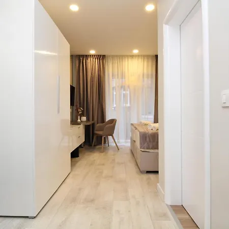 Platinum Butique Πανσιόν