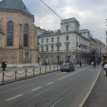 ゲストハウス Platinum Butique 4*