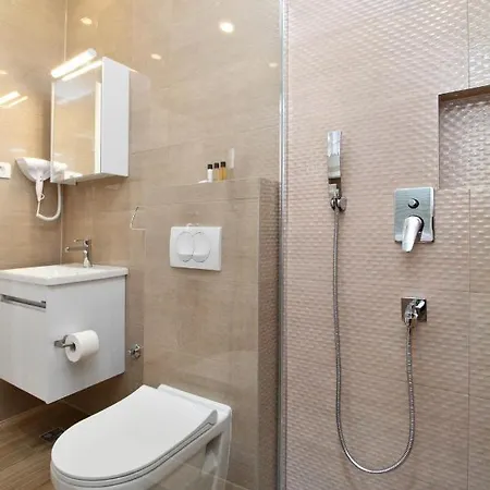 Platinum Butique ゲストハウス 4*